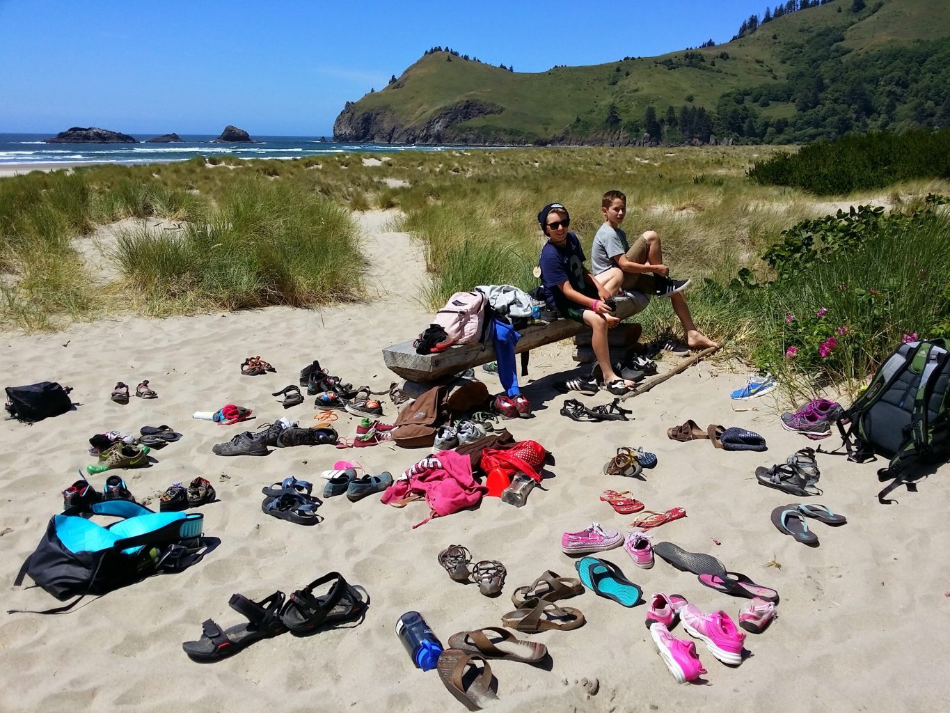 visitor-day_2014_shoes-on-the-beach